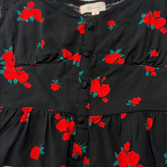 Elegant Black and Red Floral Women's Blouse - Picture 3 of 3